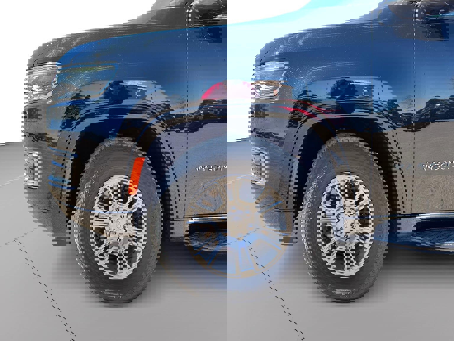 Used 2023 Jeep Wagoneer 4WD image 9