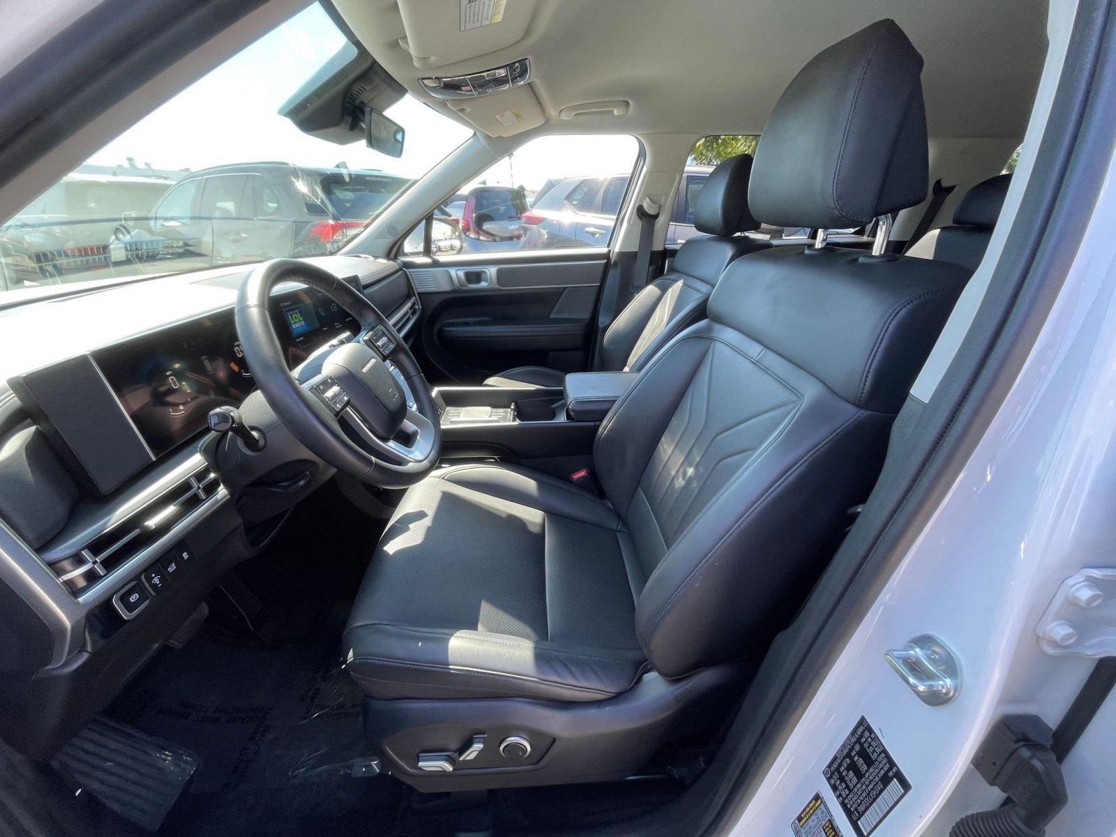 Used 2025 Hyundai Santa Fe SEL image 30