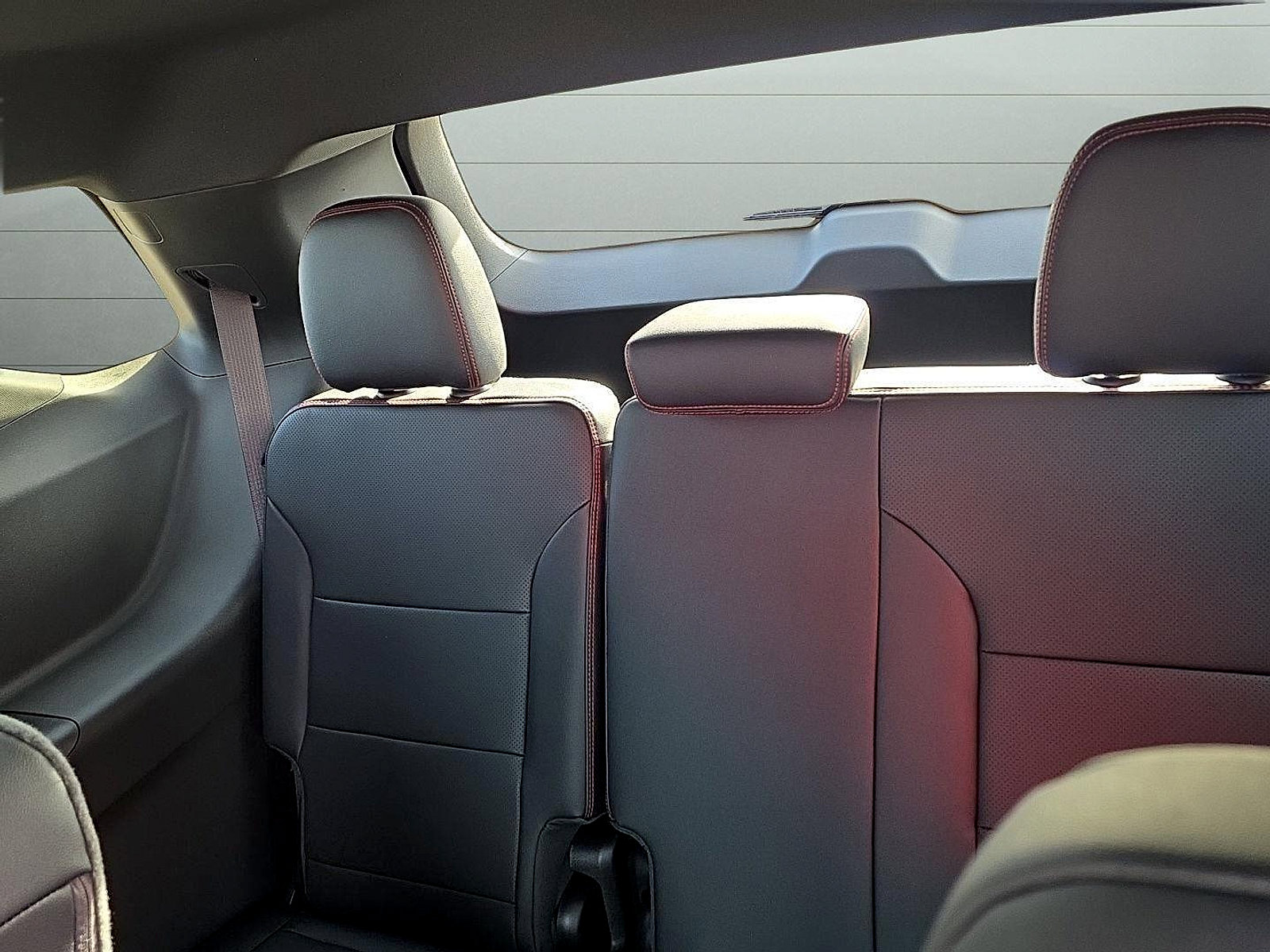 New 2026 Chevrolet Traverse RS w/ LPO, Floor Liner Package FWD image 19