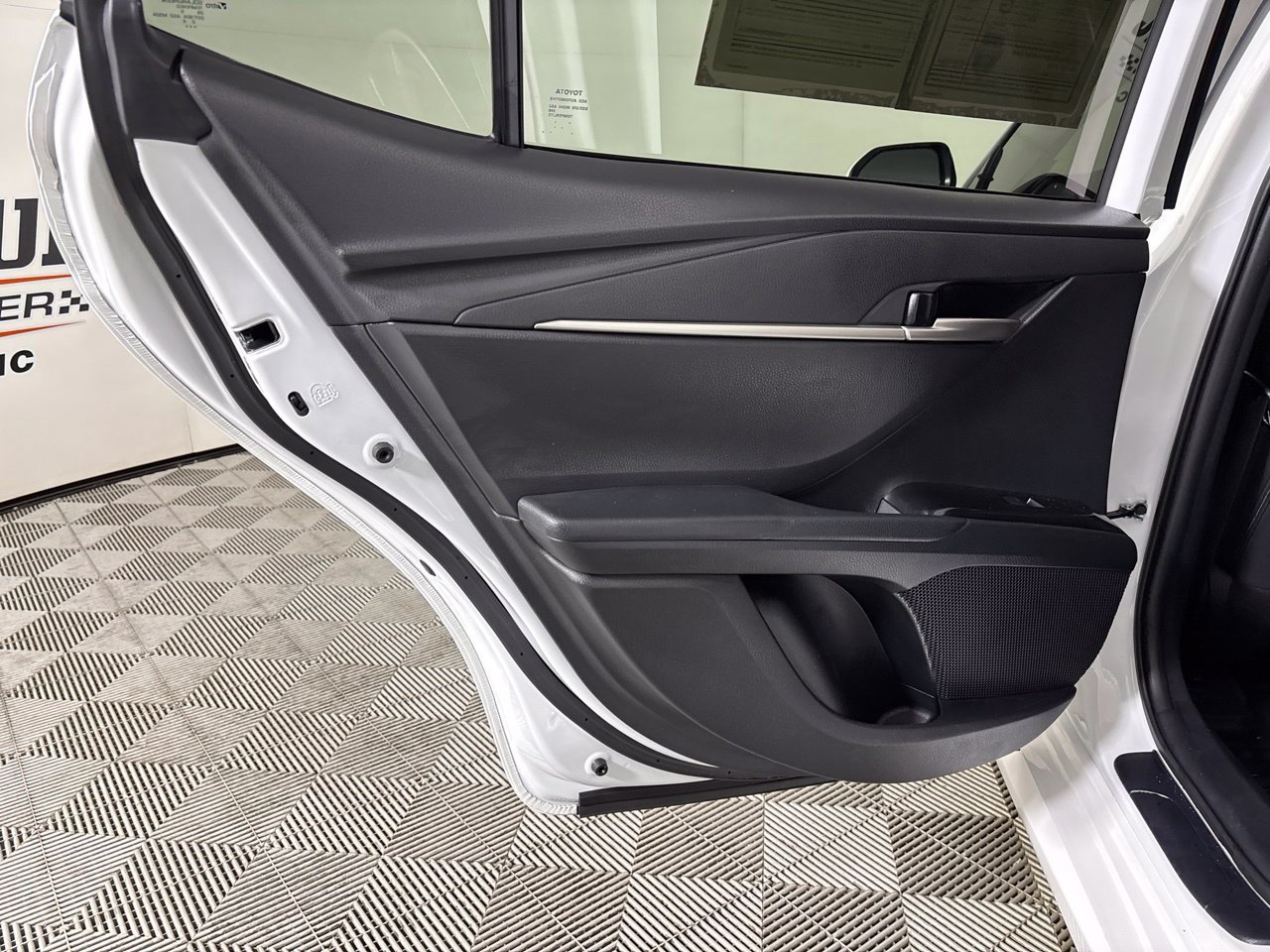 Used 2025 Toyota Camry LE FWD image 22