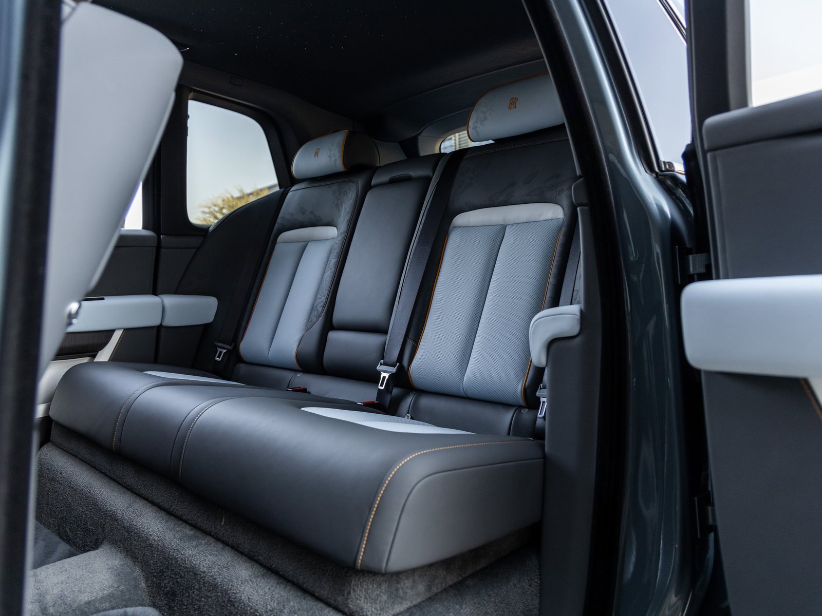 New 2026 Rolls-Royce Cullinan image 43