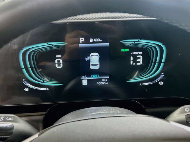 Certified 2023 Kia Niro EX Touring FWD image 12