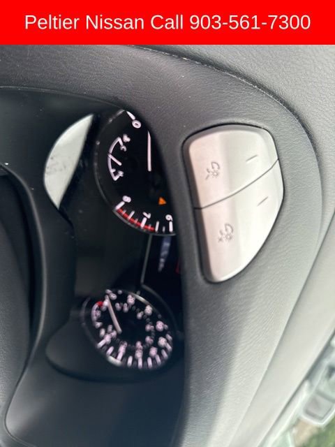 Used 2019 Nissan Pathfinder SL FWD image 14