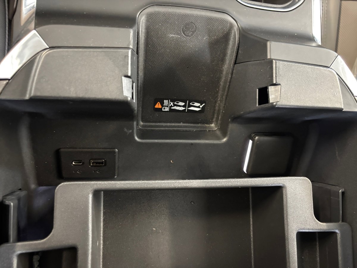 Used 2022 GMC Sierra 1500 SLT w/ SLT Convenience Package RWD image 34