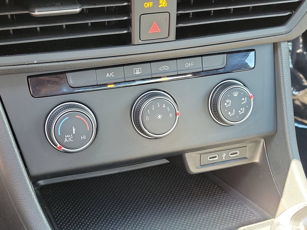 Used 2023 Volkswagen Jetta Sport FWD image 23