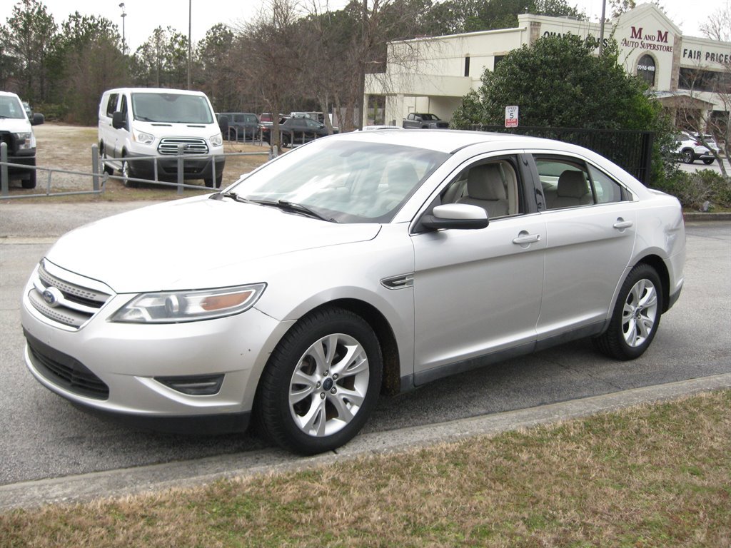 Used 2011 Ford Taurus SEL w/ 201A Rapid Spec Order Code image 3