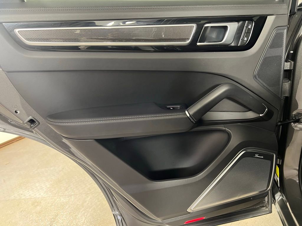 Certified 2023 Porsche Cayenne GTS image 28
