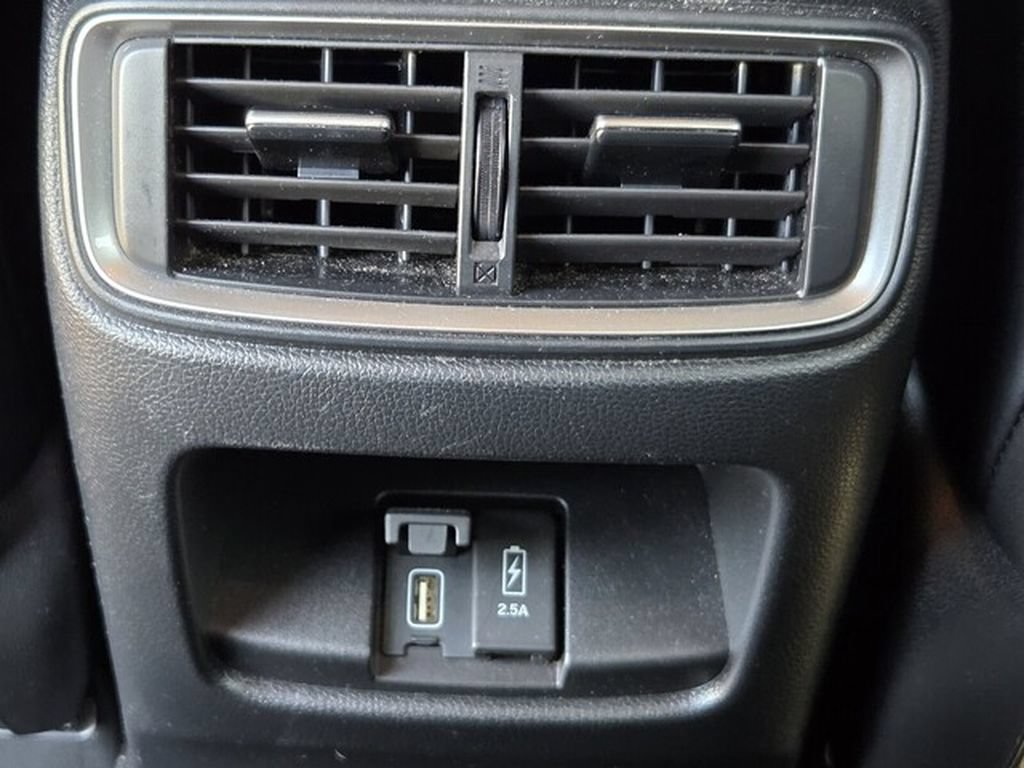 Used 2022 Honda CR-V Touring image 13