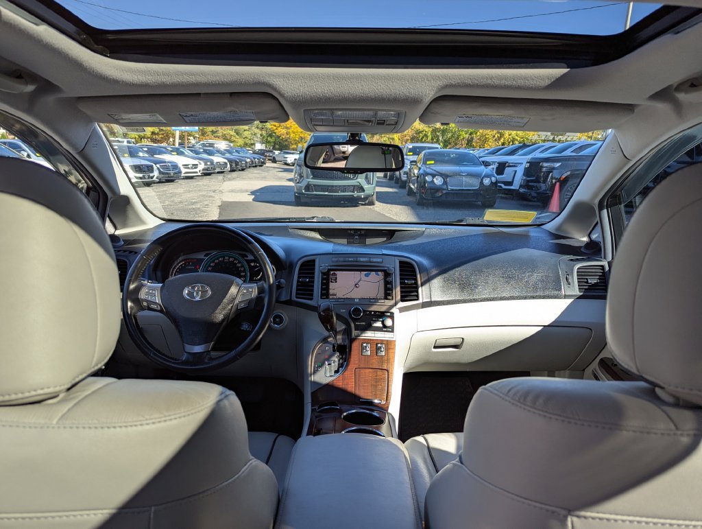 Used 2011 Toyota Venza AWD w/ Premium Pkg #2 image 44