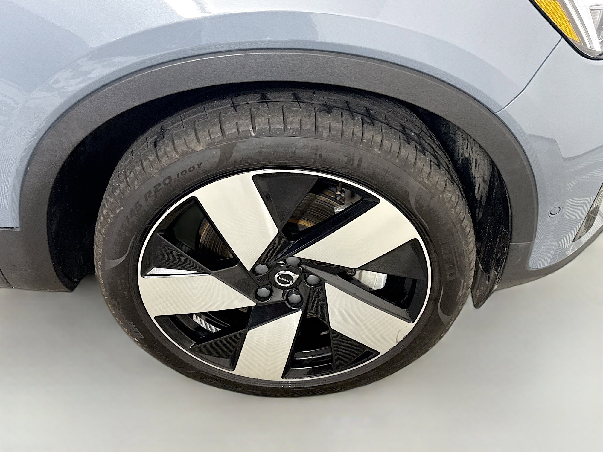 Used 2023 Volvo XC40 Recharge Ultimate w/ Protection Package Premier image 31