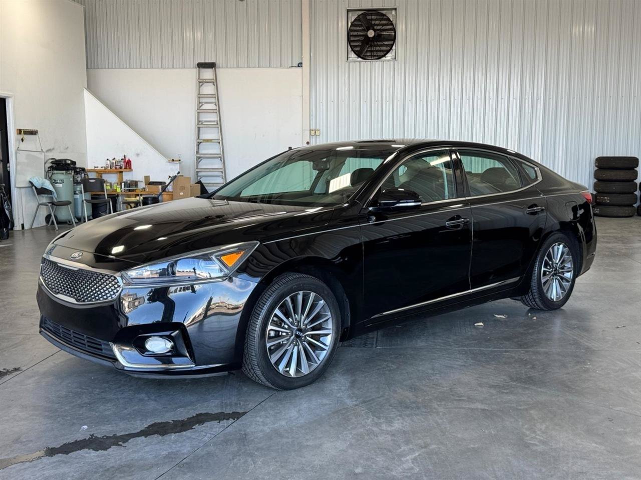 Used 2019 Kia Cadenza Premium FWD image 28
