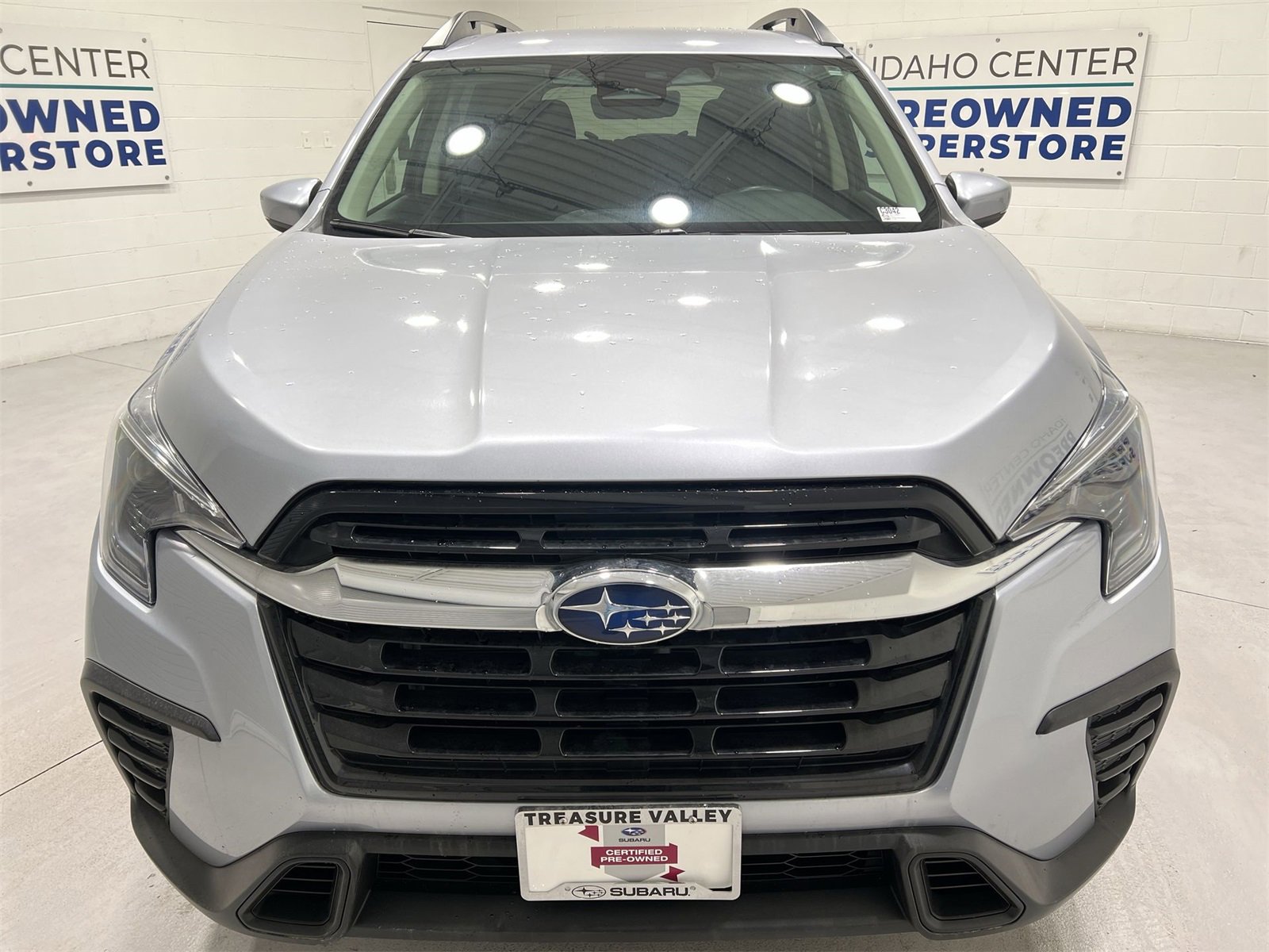Used 2024 Subaru Ascent Premium w/ Convenience Package image 3