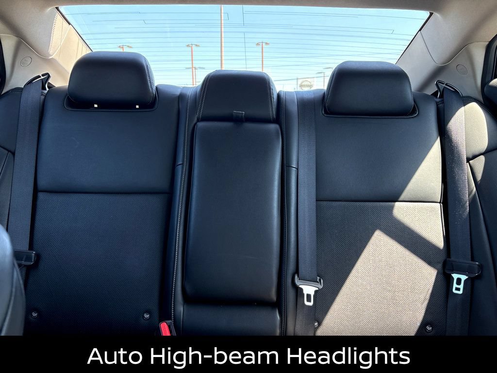 Used 2023 Nissan Maxima SV w/ Floor Mat Group FWD image 23