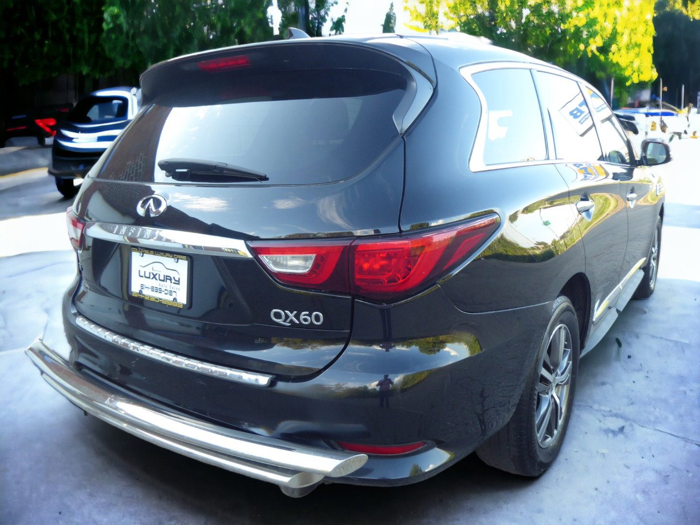 Used 2017 INFINITI QX60 Luxe image 10