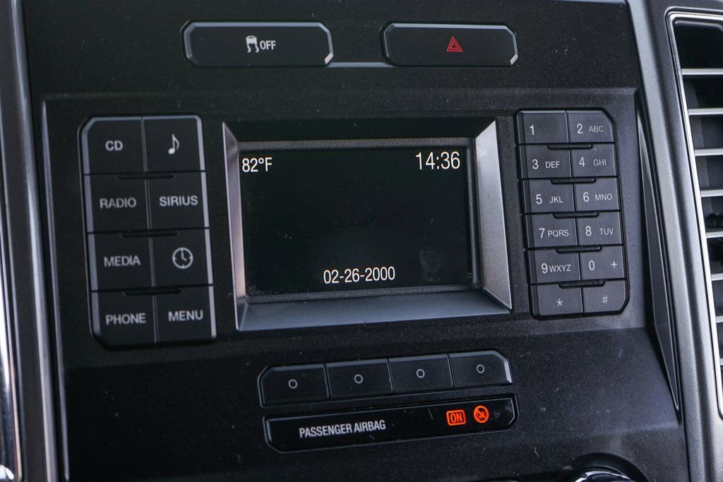 Used 2017 Ford F550 2WD Regular Cab Super Duty image 32