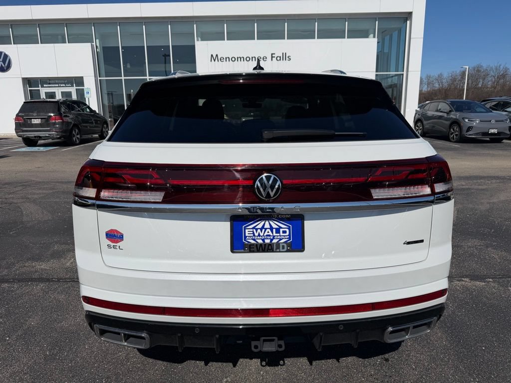 Used 2025 Volkswagen Atlas Cross Sport SEL Premium R-Line AWD/4WD image 5