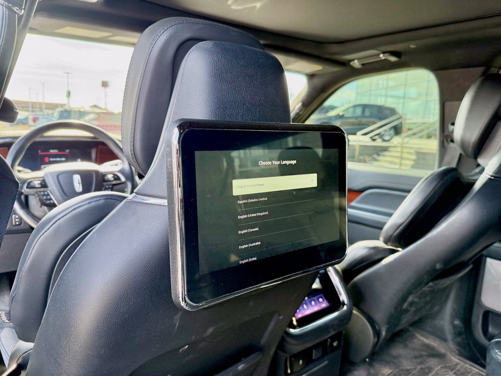 Used 2022 Lincoln Navigator L Reserve image 12
