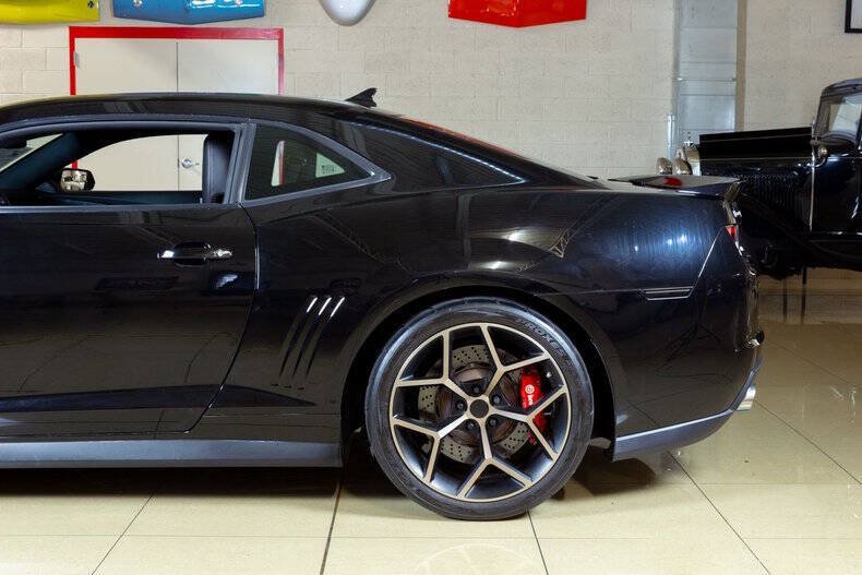Used 2013 Chevrolet Camaro ZL1 RWD image 5