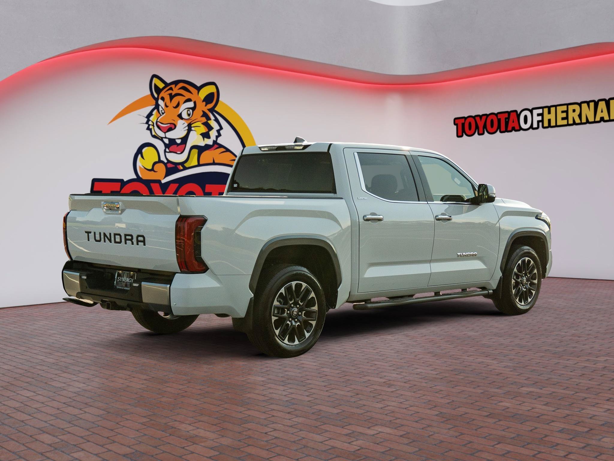 Used 2026 Toyota Tundra Limited w/ Power Package RWD image 5