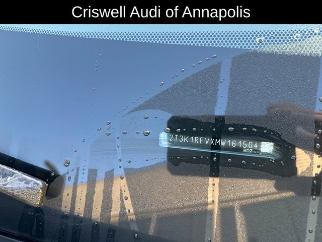 Used 2021 Toyota RAV4 LE image 22