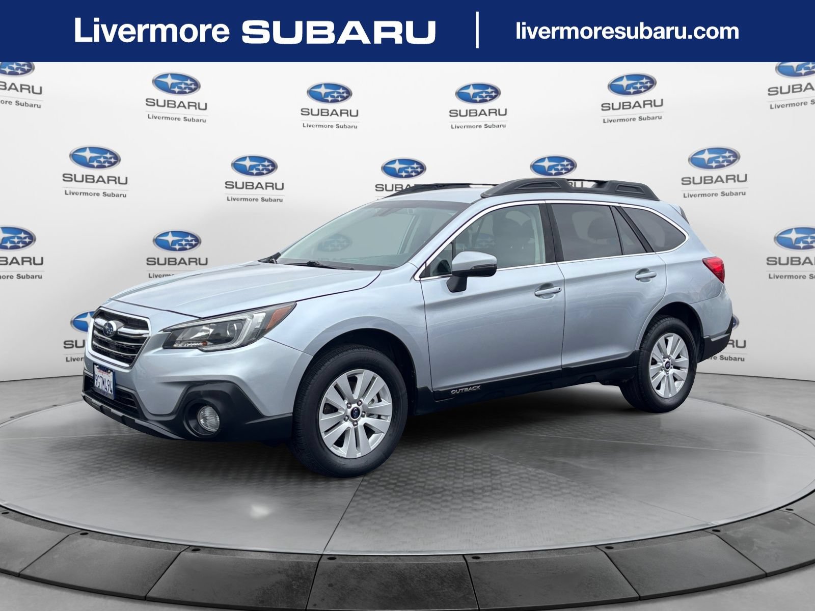 Used 2019 Subaru Outback 2.5i Premium AWD/4WD image 1