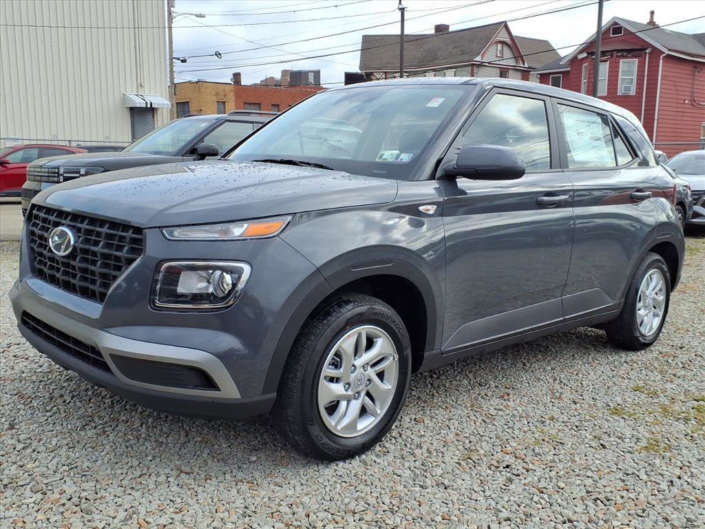 New 2025 Hyundai Venue SE