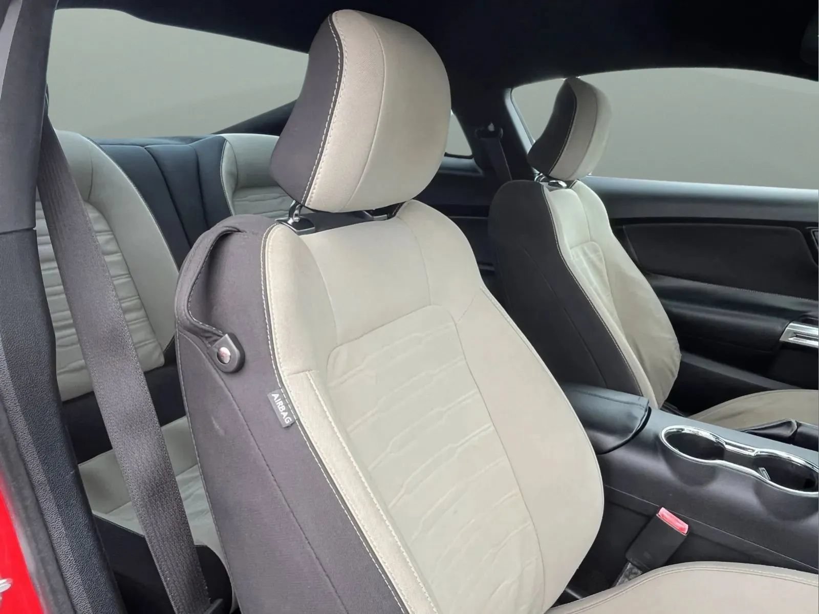 Used 2016 Ford Mustang Coupe RWD image 19