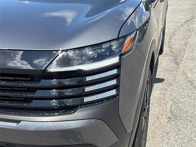 New 2025 Nissan Kicks SV w/ SV Premium Package image 10