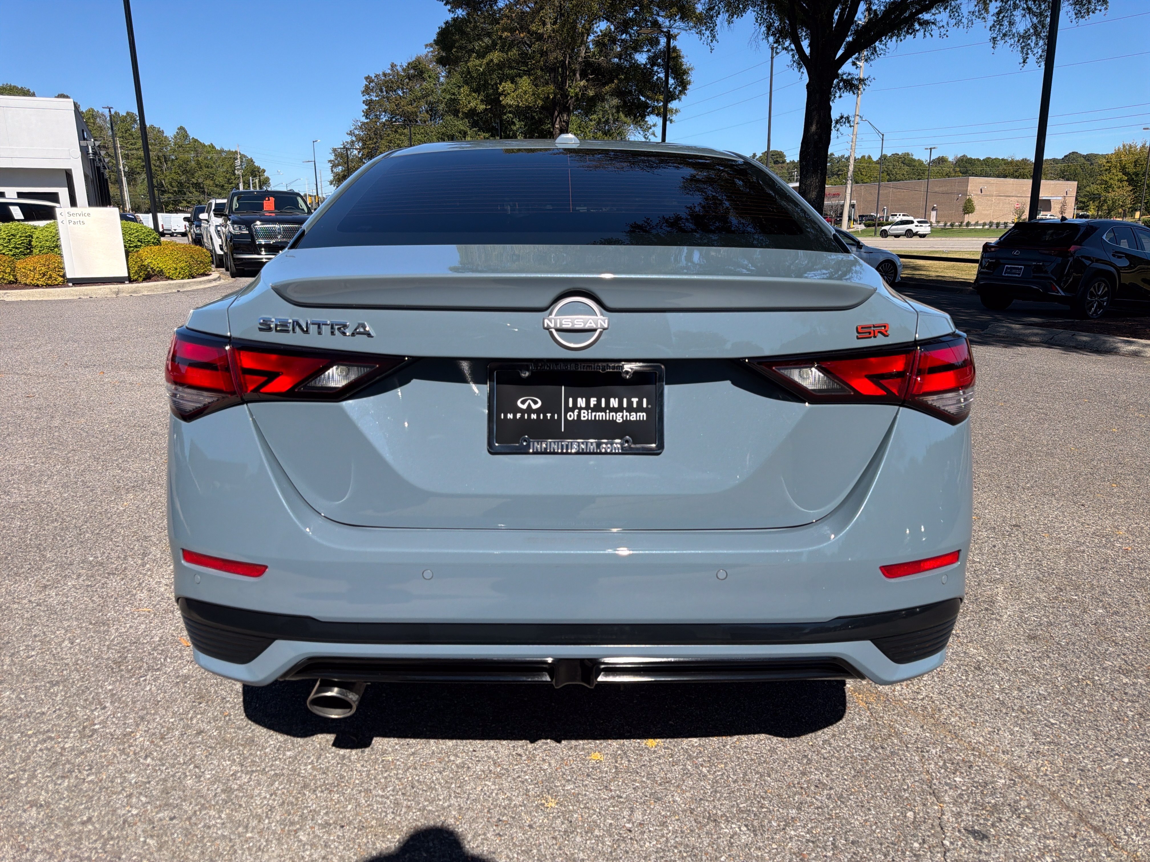 Used 2025 Nissan Sentra SR FWD image 10