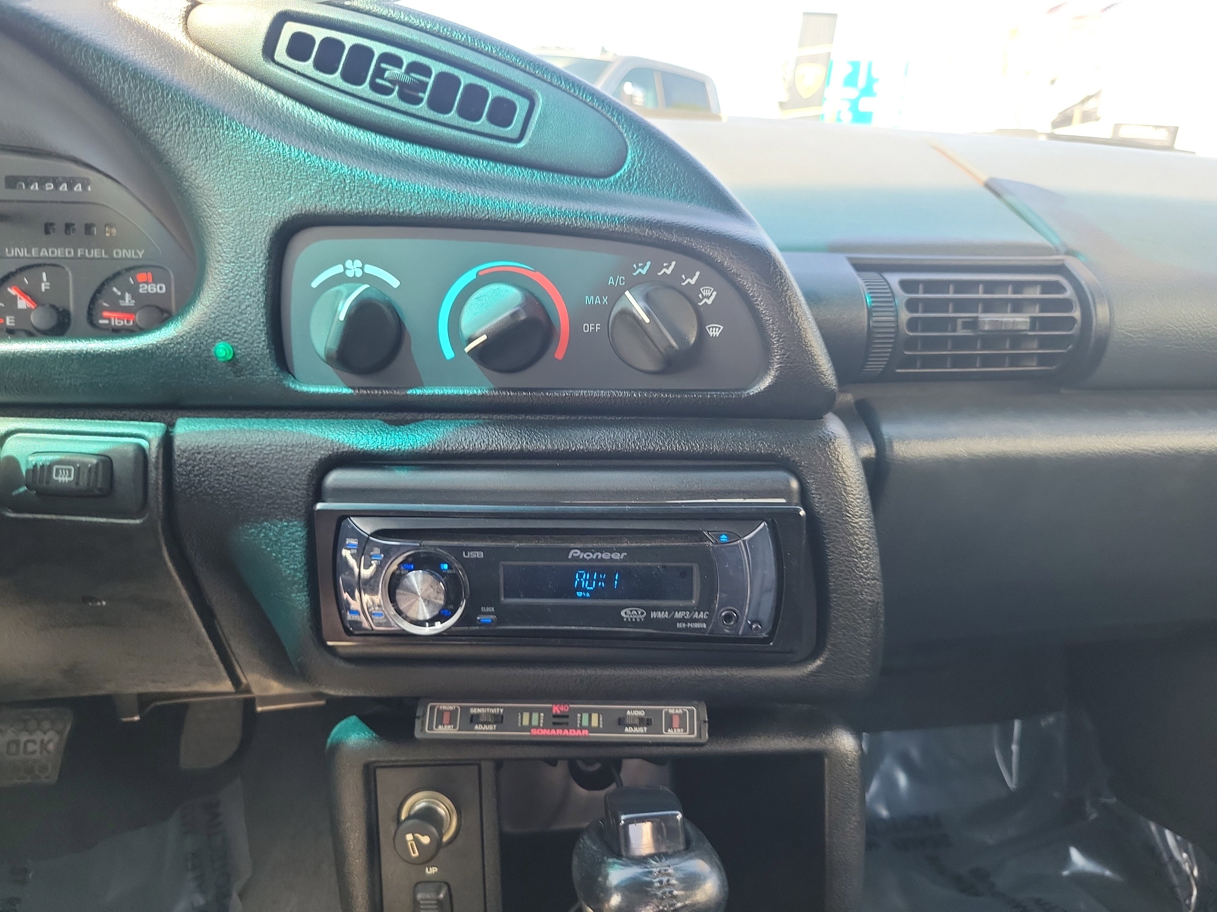 Used 1994 Chevrolet Camaro Z28 image 17