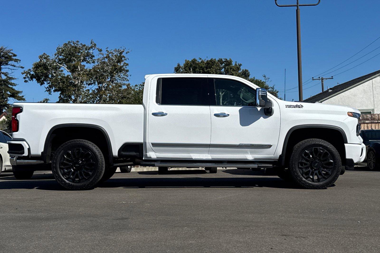 New 2026 Chevrolet Silverado 2500 High Country w/ LPO, Dark Essentials Package image 3