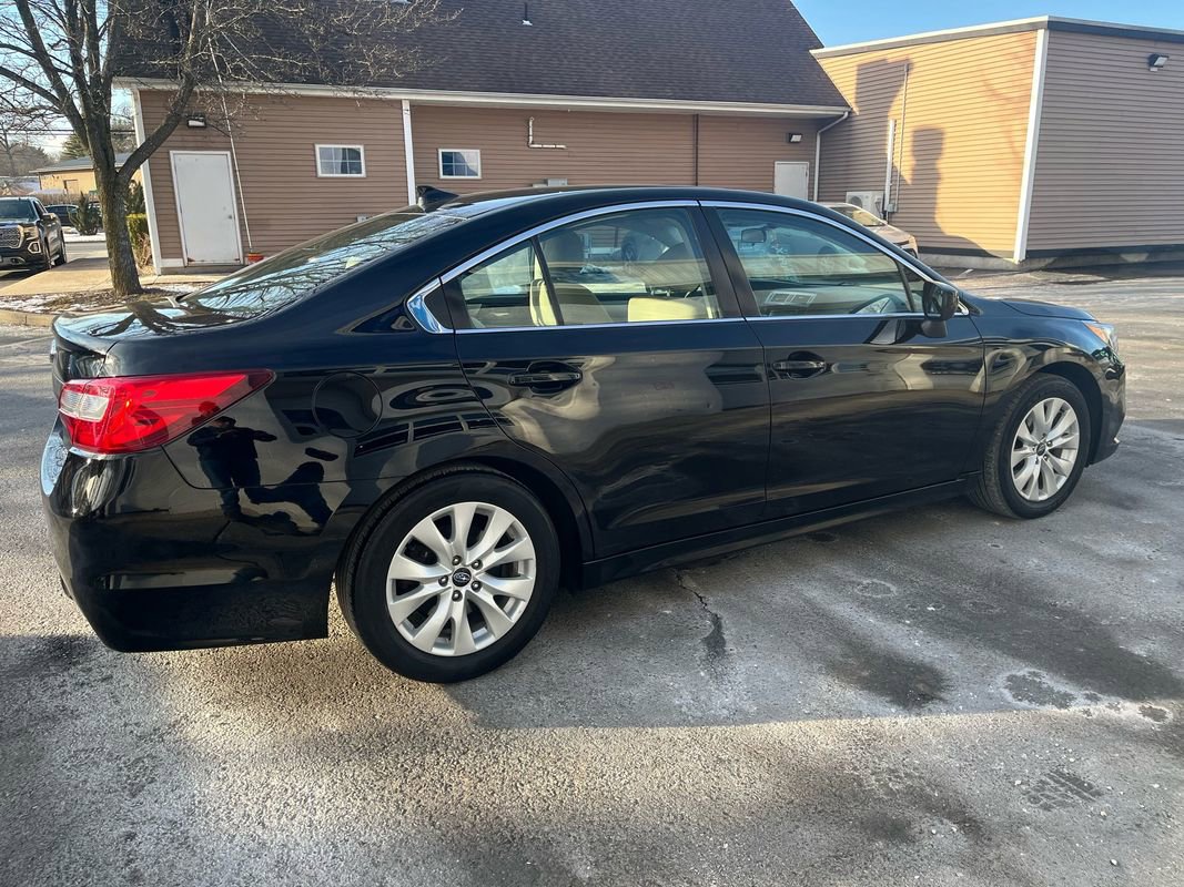 Used 2017 Subaru Legacy 2.5i Premium image 5