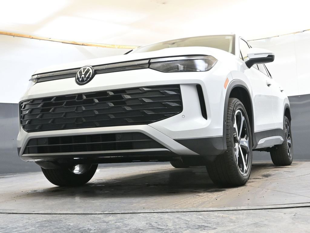 New 2026 Volkswagen Tiguan SE image 37