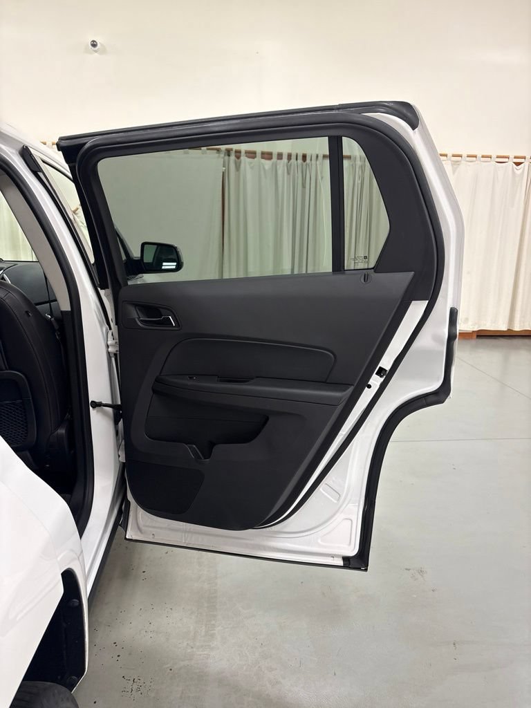 Used 2017 GMC Terrain SLT w/ Open Road Package FWD image 30