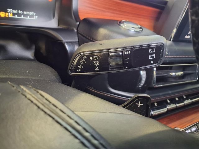 Used 2020 Lincoln Aviator Reserve w/ Equipment Group 201A image 14