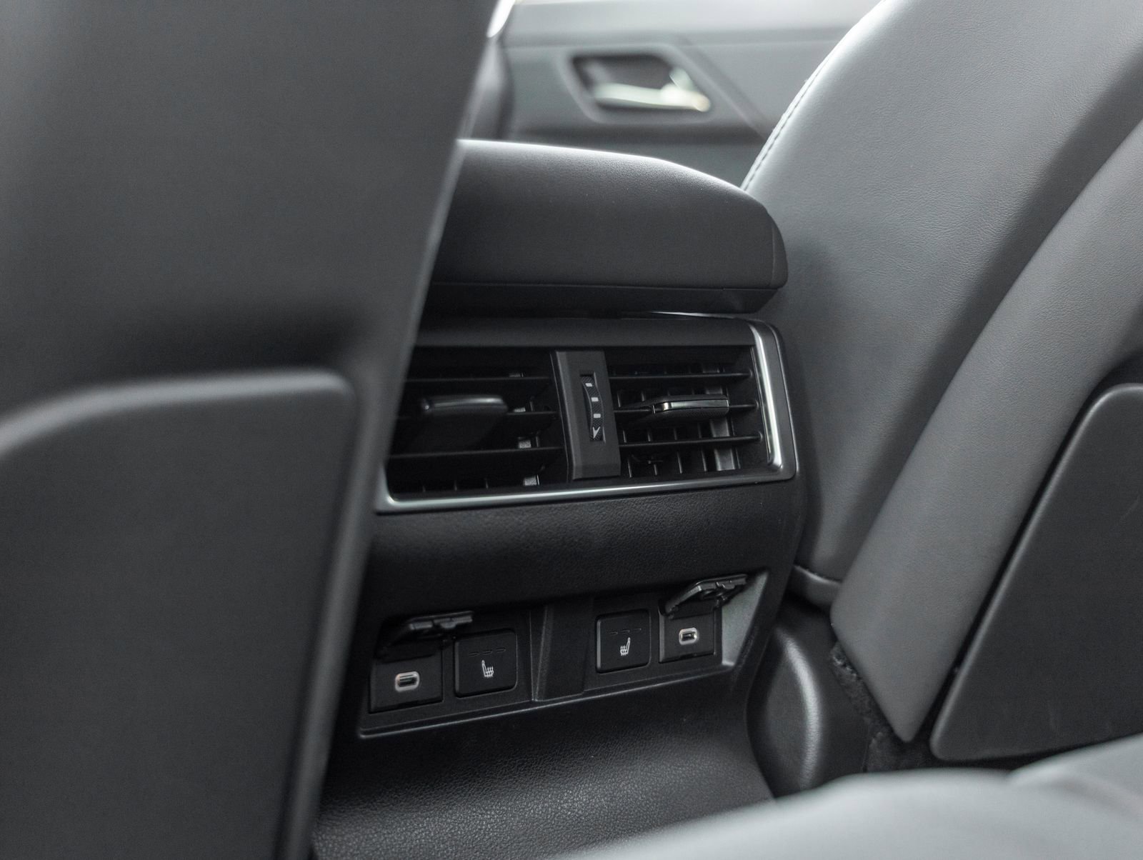 Used 2024 Lexus GX 550 550 Overtrail image 37