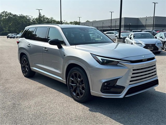 New 2025 Lexus TX 500h AWD image 3