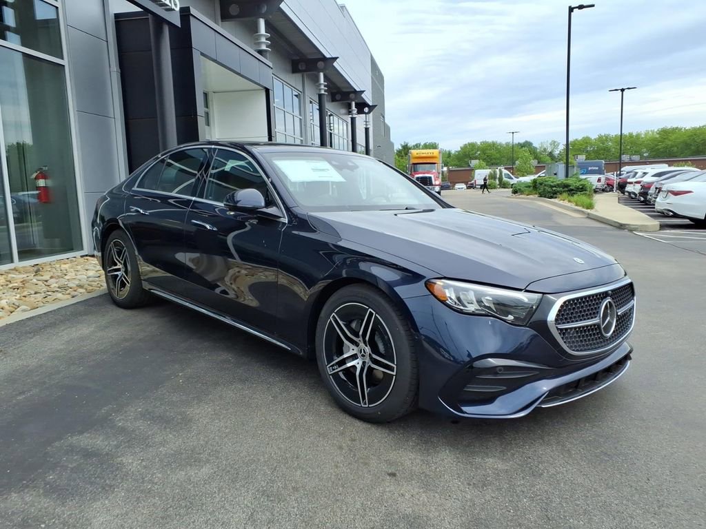 New 2026 Mercedes-Benz E 350 4MATIC Sedan image 8