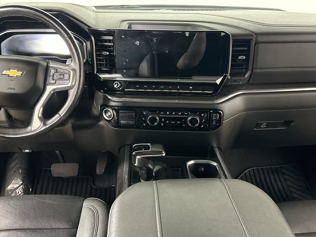 Used 2023 Chevrolet Silverado 1500 LTZ w/ LTZ Convenience Package II AWD/4WD image 20