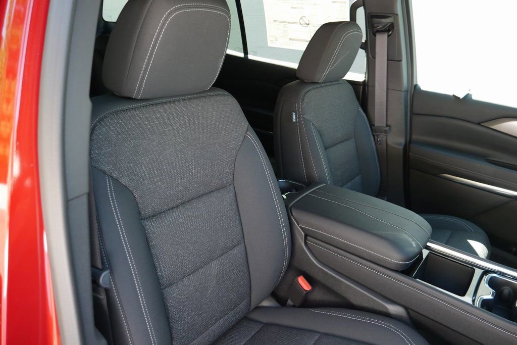 New 2026 Chevrolet Traverse LT w/ LPO, Floor Liner Package image 20