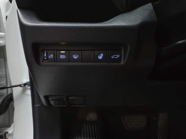 Used 2020 Toyota RAV4 XLE w/ Convenience Package AWD/4WD image 29