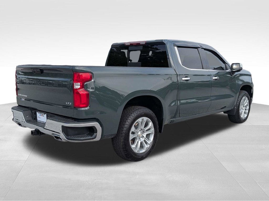 Used 2025 Chevrolet Silverado 1500 LTZ w/ LTZ Premium Package AWD/4WD image 4
