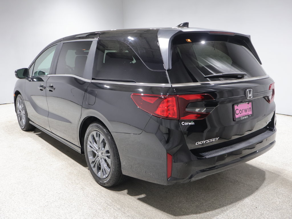 Used 2026 Honda Odyssey Touring image 5