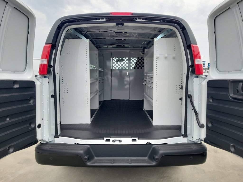 New 2026 Chevrolet Express 2500 w/ Driver Convenience Package RWD image 18