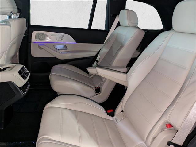 New 2026 Mercedes-Benz GLS 580 4MATIC image 18