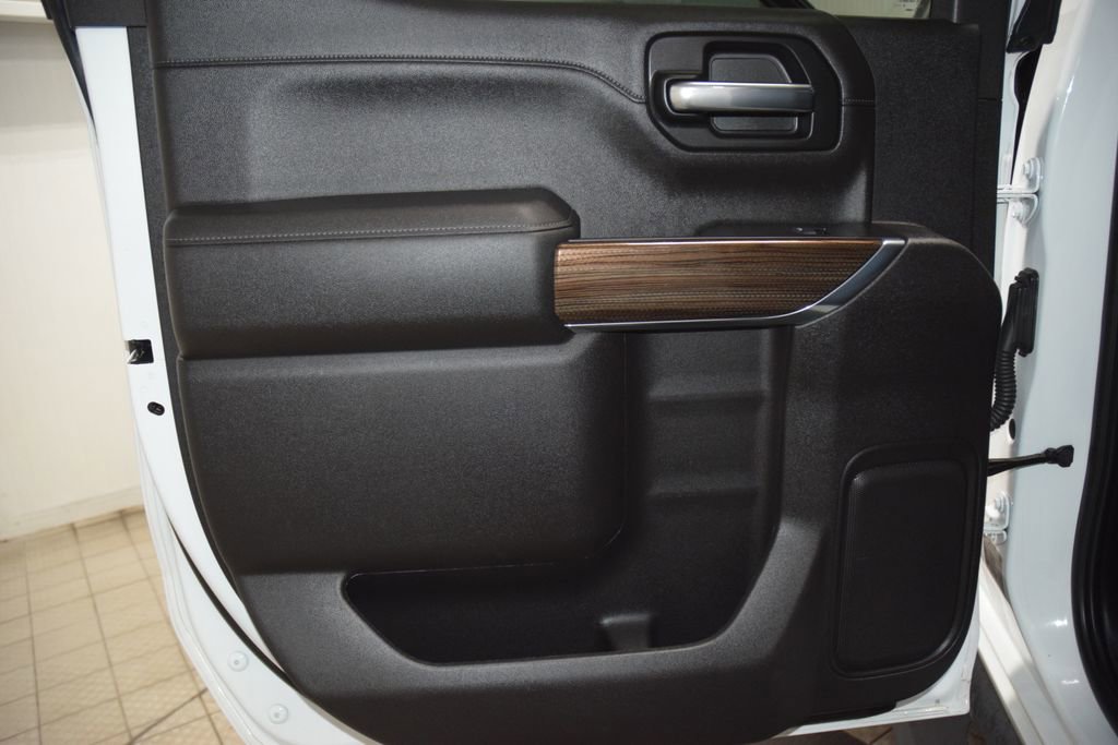 Used 2020 Chevrolet Silverado 1500 LT w/ All-Star Edition image 43