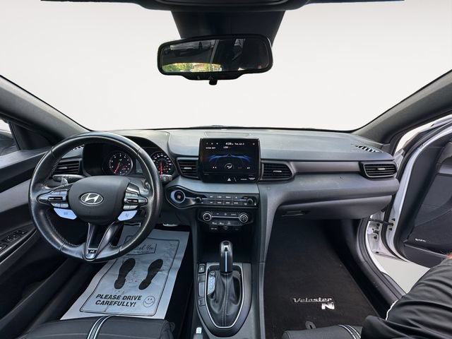 Used 2022 Hyundai Veloster N FWD image 10