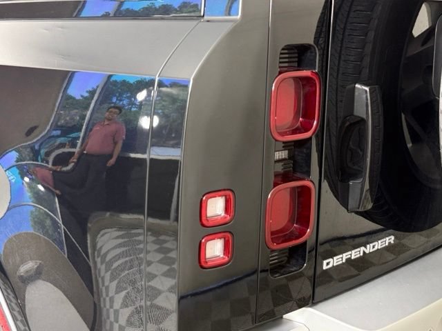 Certified 2025 Land Rover Defender 110 S AWD/4WD image 15