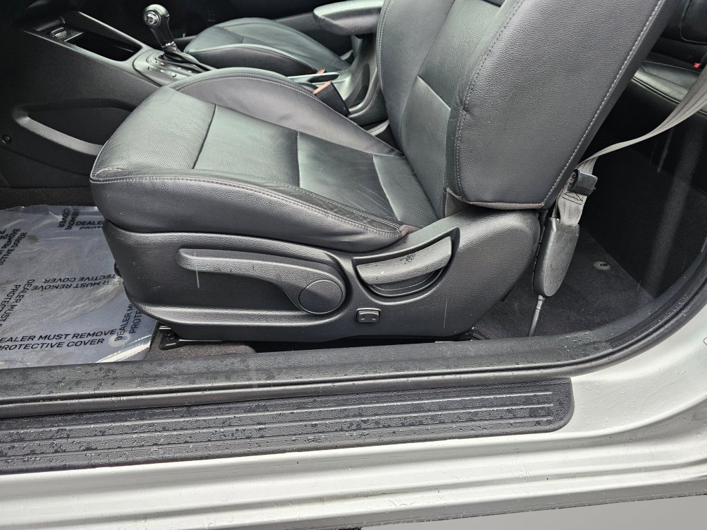 Used 2016 Kia Forte Koup EX w/ EX Premium Package image 30