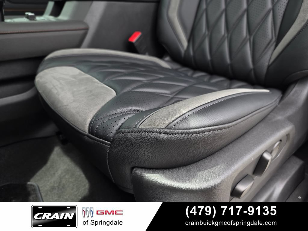 New 2026 GMC Sierra 1500 AT4 w/ AT4 Premium Package AWD/4WD image 24